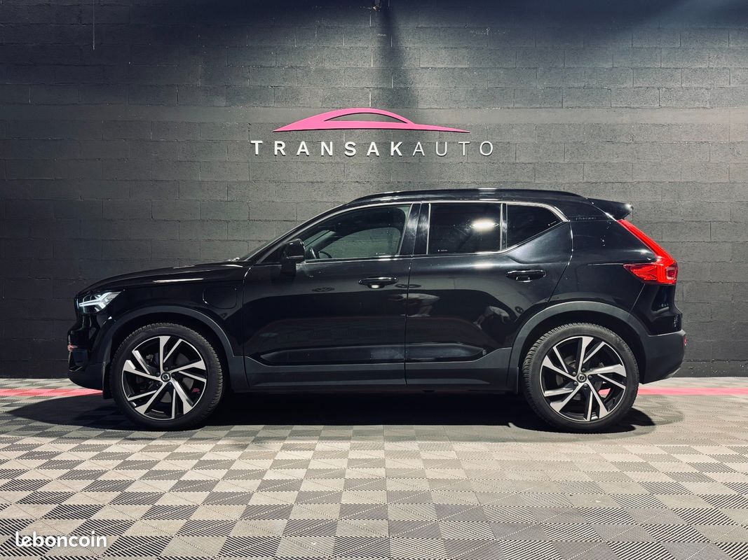 VOLVO XC40 R-Design T5 Recharge 180+82 ch DCT7 (image 2)