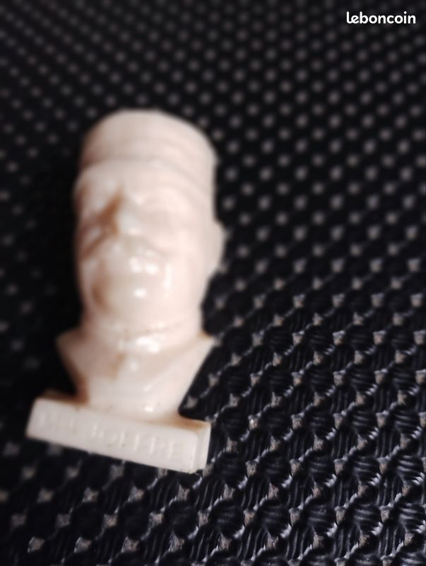 Lot figurines publicitaires Total (image 3)