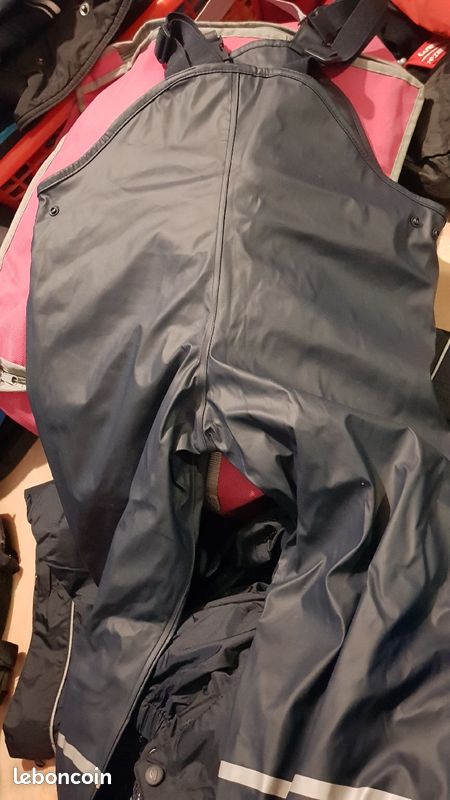 Pantalon imperméable avec bretelles 4/6 ans (image 1)