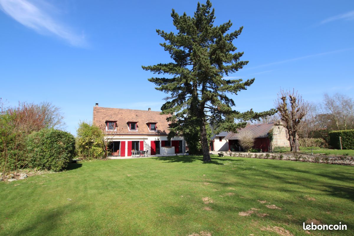 Maison 14 pièces 303 m² · à Luneray · 303 m² · 570 000 €