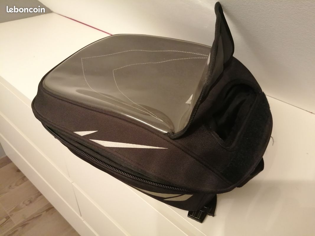 Saccoche réservoir moto (image 2)