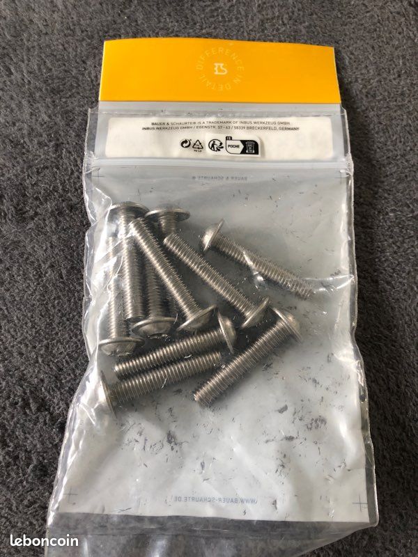 10 vises M8x40 (image 1)