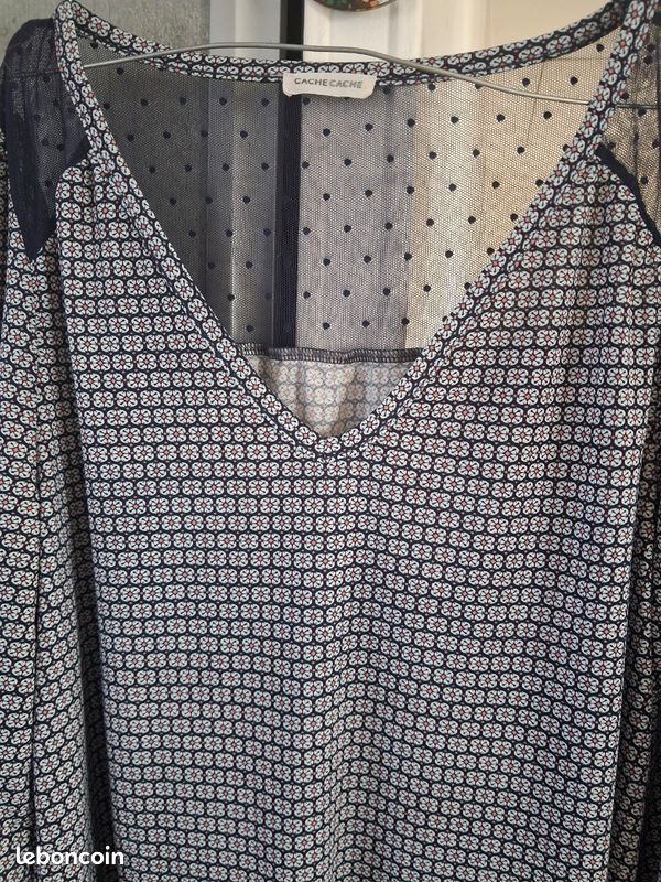 Blouse (image 2)