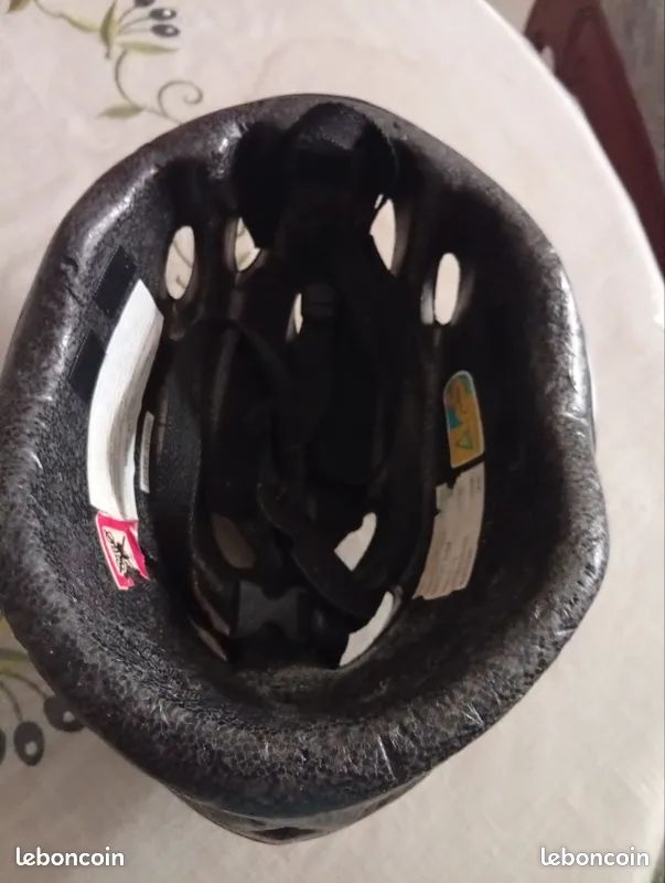 Casque vélo Royal Baby – Rouge, bleu et blanc (image 4)