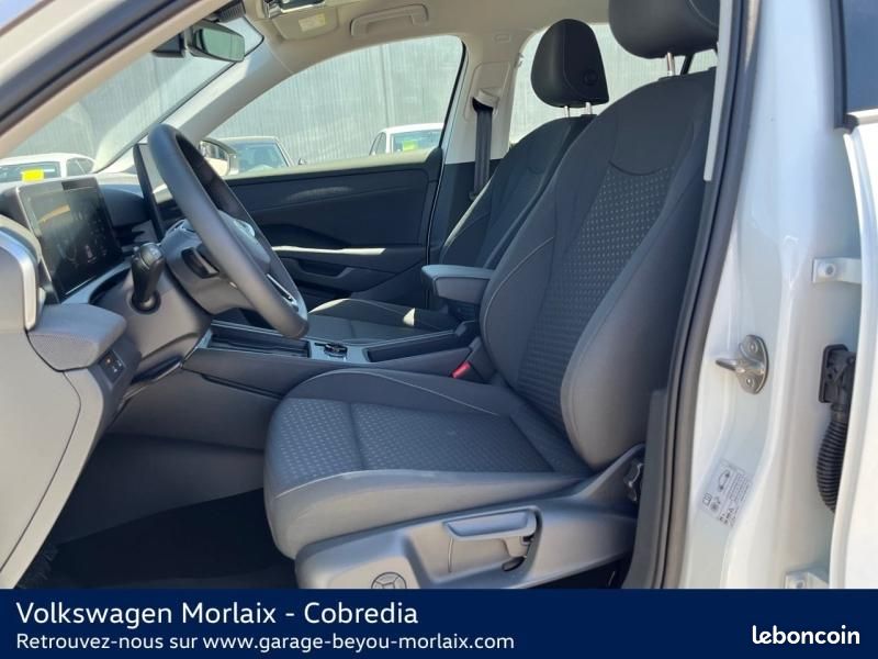 Volkswagen T-Roc 1.5 eTSI 116ch Life DSG7 (image 24)