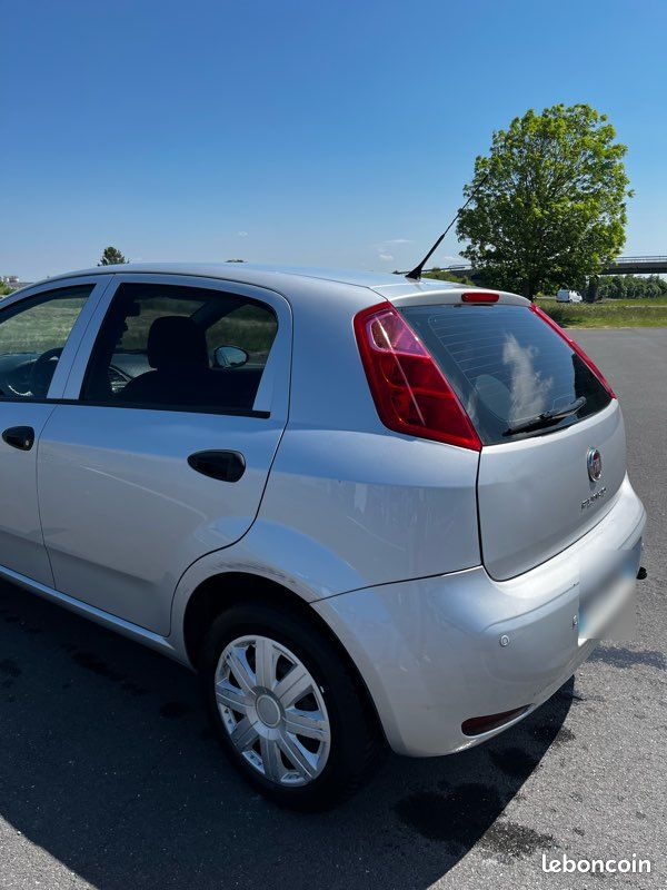 FIAT PUNTO - 2016 - 113 000km - 4000 (image 3)