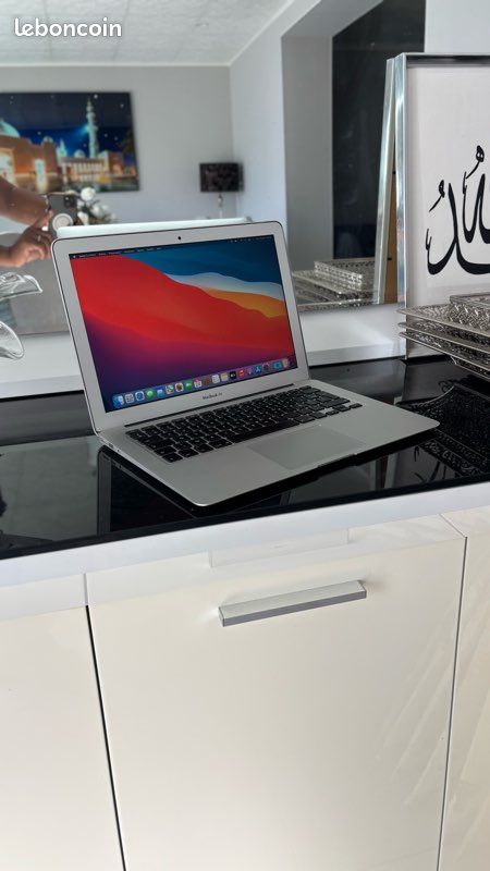 MacBook Air a1466 (image 1)