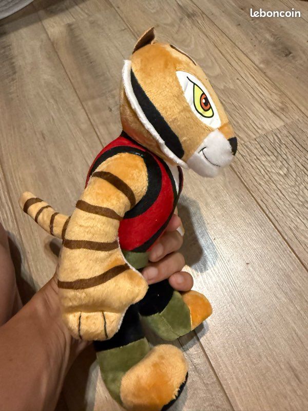 Peluche Tigresse Kung Fu Panda Seri Jakala DREAMWORKS HEROES (image 4)
