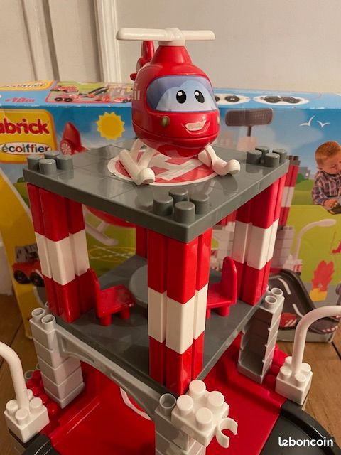 Abrick - Ecoiffier - La caserne de pompiers