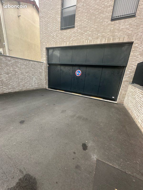 Place de parking sécurisée · à Argenteuil · 95 €/mois