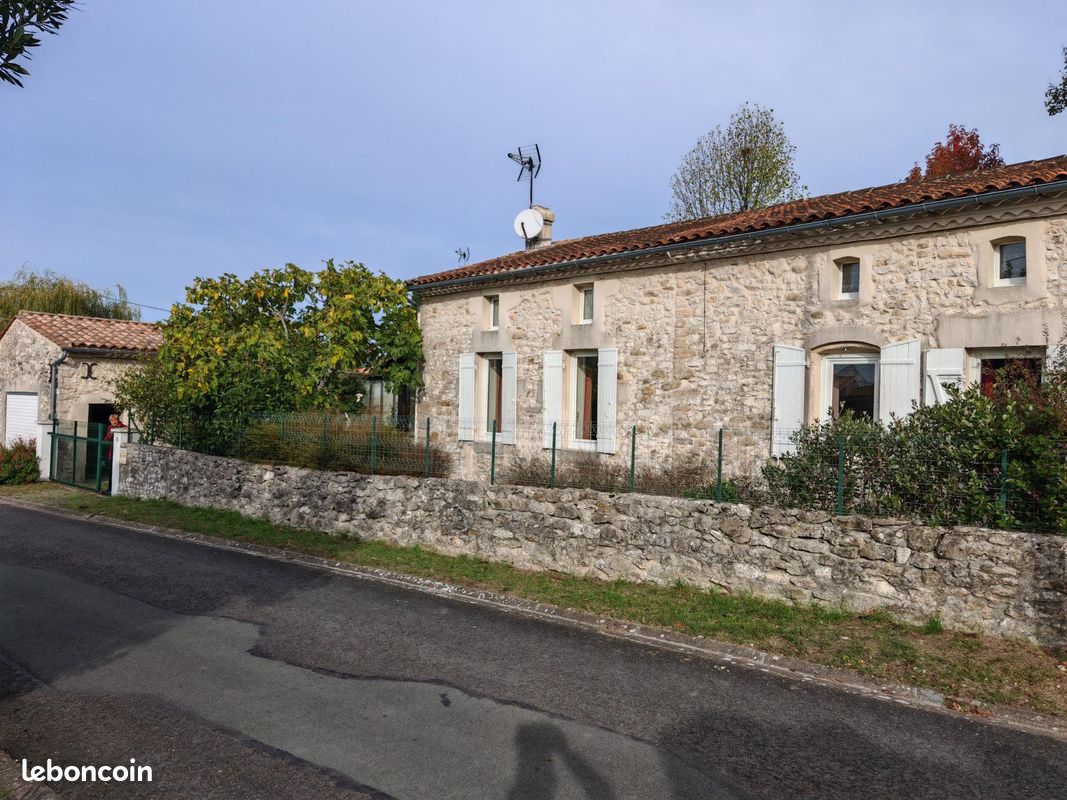 Maison 5 pièces 114 m² · à Anglade · 114 m² · 174 900 €