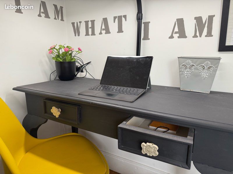 Bureau en bois vintage (image 5)