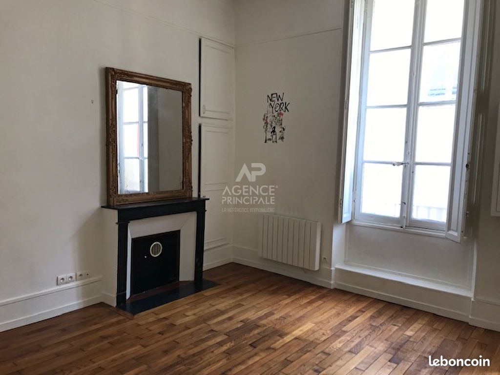 Appartement 1 pièce 28 m² · à Versailles · 28 m² · 765 €/mois