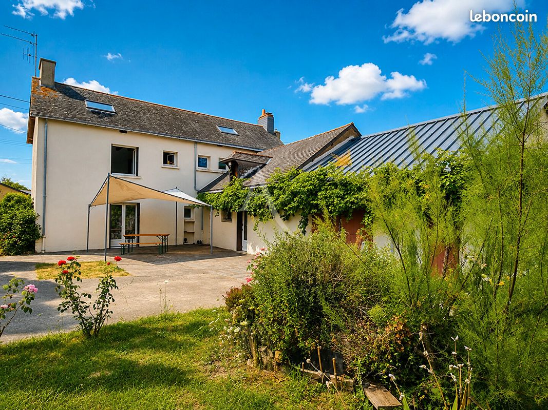 Maison 12 pièces 206 m² · à Derval · 206 m² · 261 000 €
