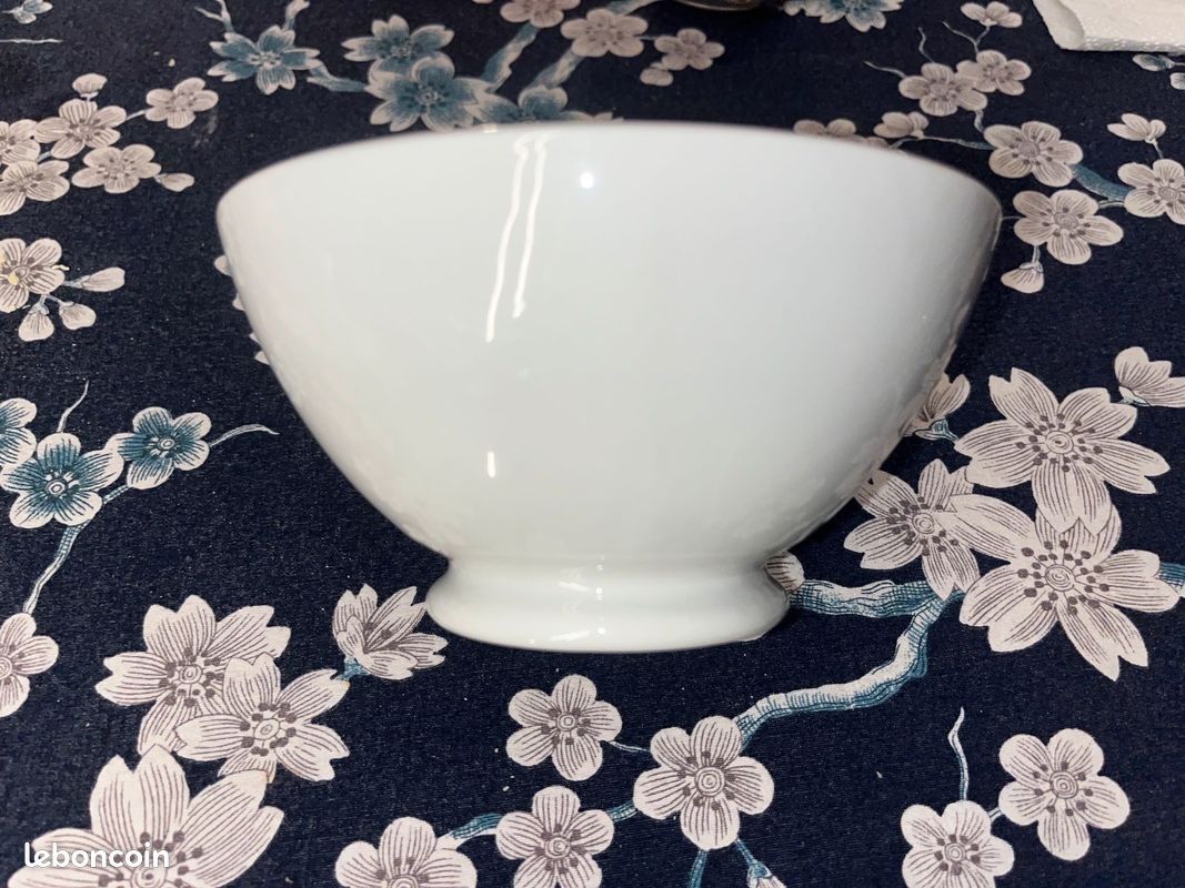 Bol vintage en porcelaine opaque de Sarreguemines coloris blanc cassé shabby (image 2)