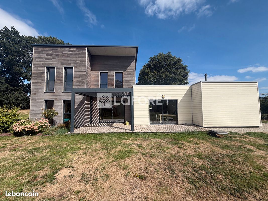 Maison 6 pièces 146 m² · à Cerisy-Belle-Étoile · 146 m² · 279 840 €