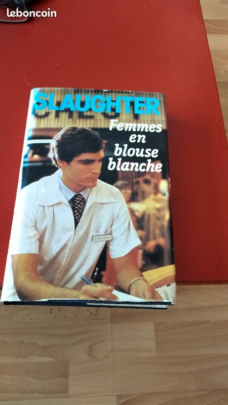 Slaughter : femmes en blouse blanche (image 1)