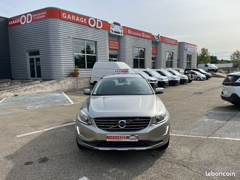 Volvo XC60 D4 AWD 181CH START&STOP MOMENTUM (image 1)