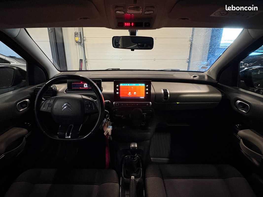 CITROEN C4 CACTUS PureTech 110 SS BVM6 Live (image 12)