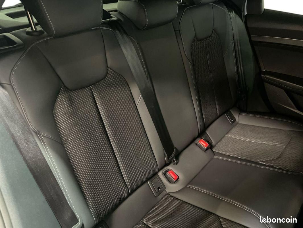 Audi A1 sportback 30 TFSI 116 ch S tronic 7 S line (image 23)