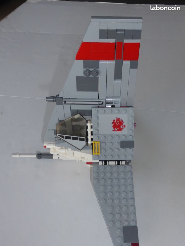 Lego Star Wars 75081 T-16 Skyhopper (image 3)