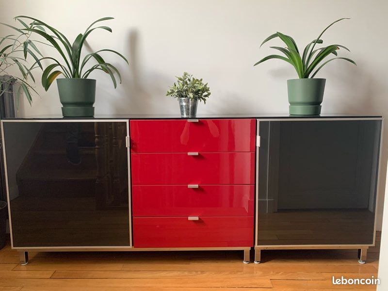 Buffet Besta IKEA noir et plaque de finition laquée (image 1)
