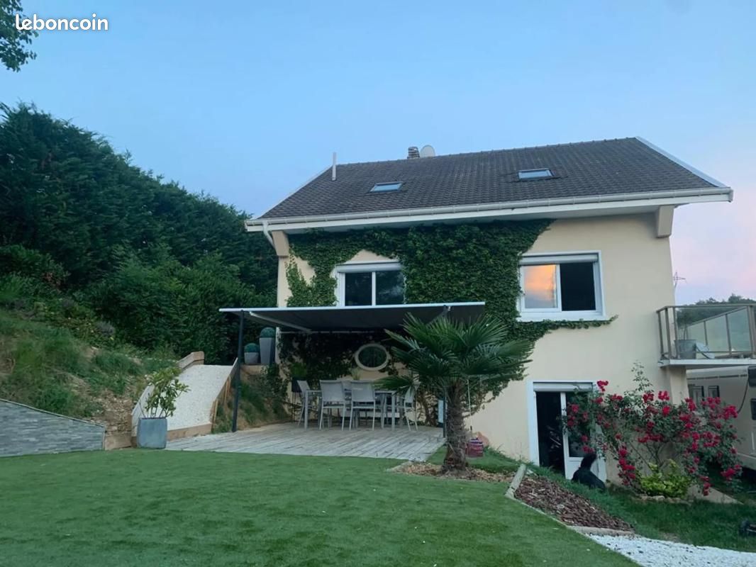 Maison 8 pièces 140 m² · à Four · 140 m² · 370 000 €