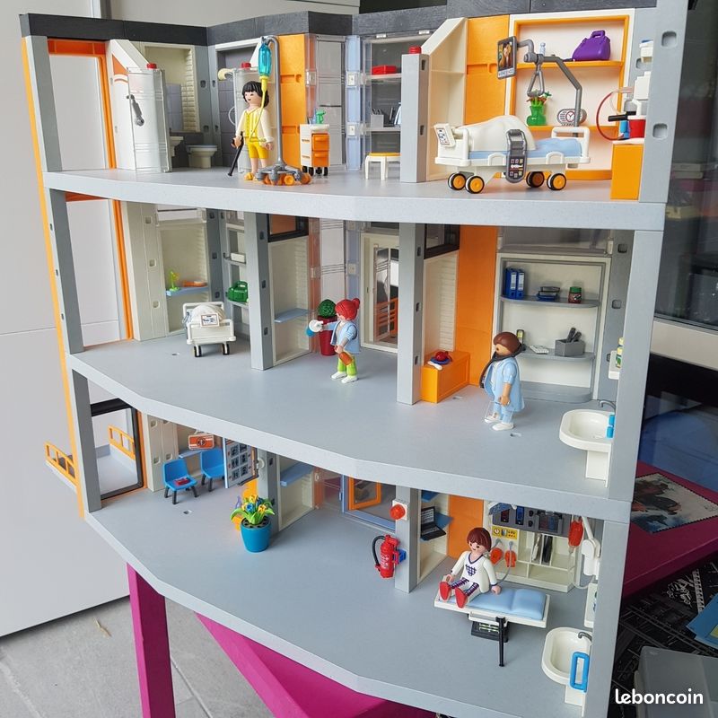 PLAYMOBIL Hôpital 70190 + extensions 6445 et 9848 (image 2)