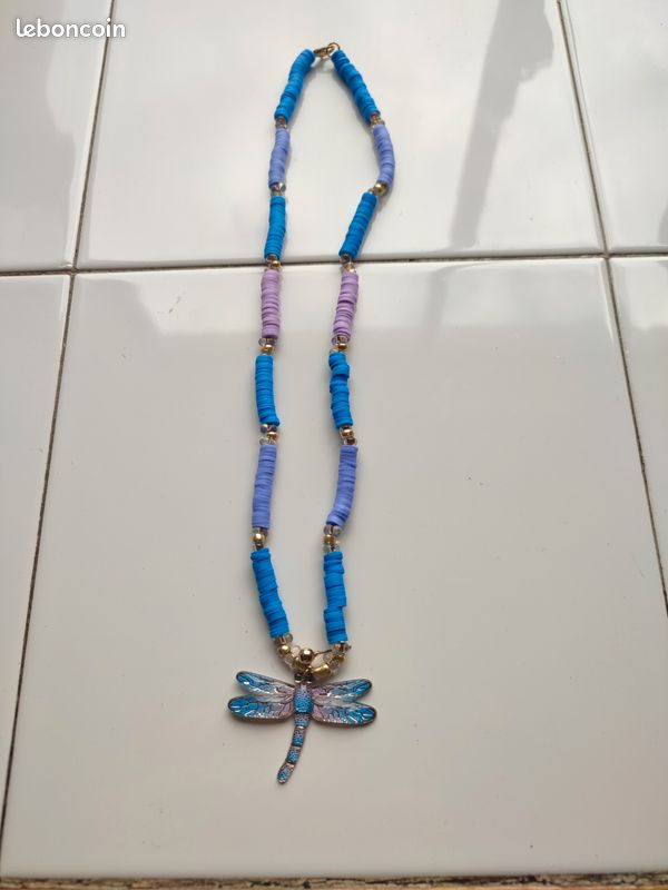 Collier artisanal (image 1)