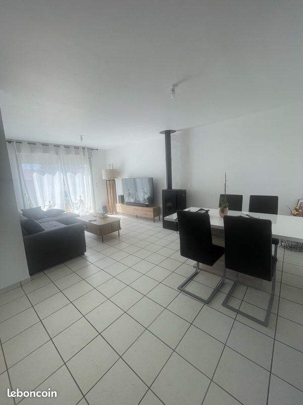 Maison 3 pièces 70 m² · à Parthenay · 70 m² · 700 €