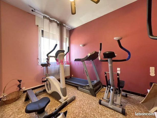 Villa 7 pièces 233 m² — 21