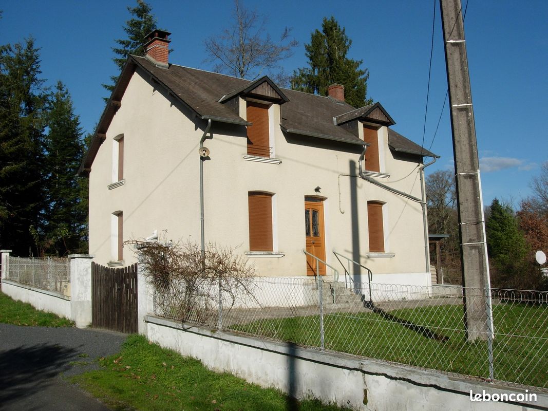 Maison de Campagne seule - Eyburie 19140 le moulin de Chavagnac (image principale 1)