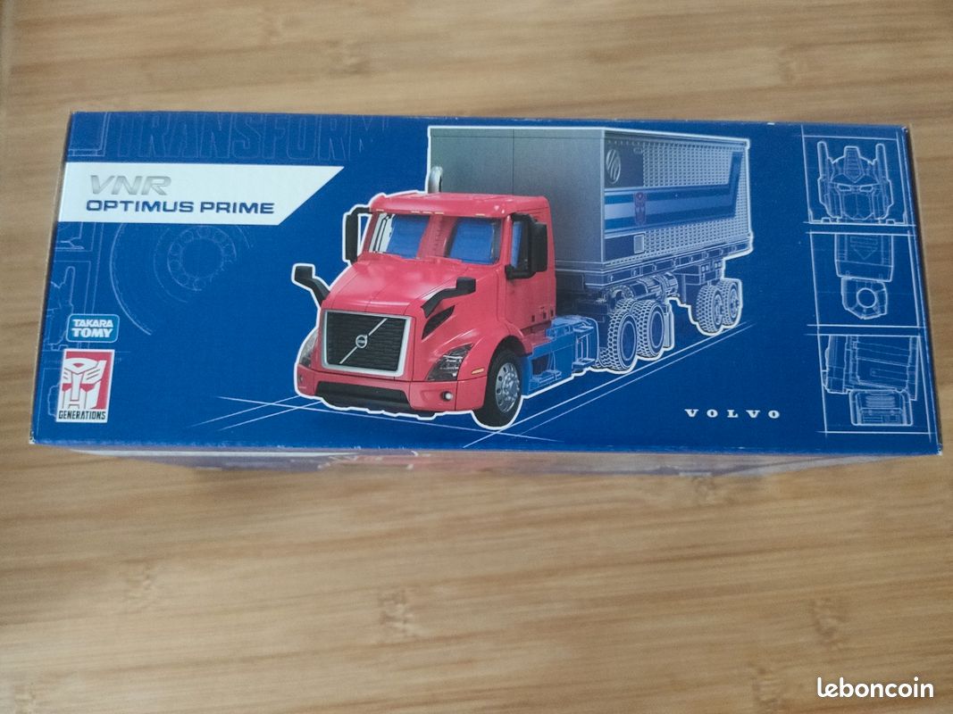 Transformers Optimus Prime Volvo VNR (image 2)