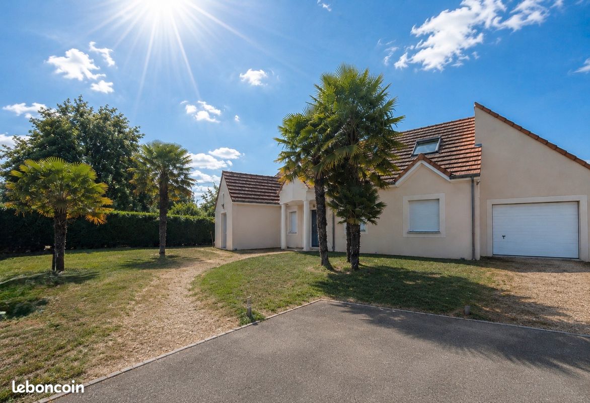 Maison 7 pièces 166 m² · à Moncé-en-Belin · 166 m² · 349 000 €