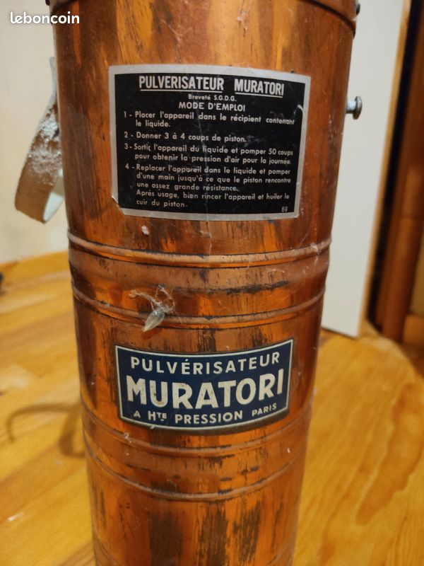 Ancien pulvérisateur Muratori en cuivre — avec jeu de cuirs de rechange (image 2)