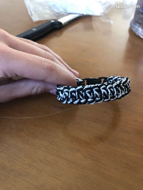Bracelet (image 1)