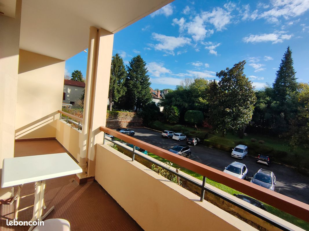 Parking 1 pièce 25 m² · à Pau · 25 m² · 430 €/mois