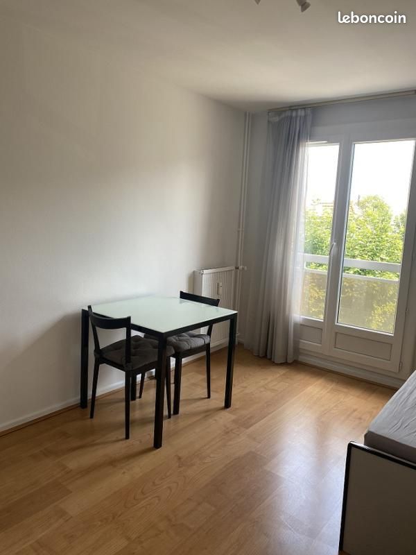 Appartement 1 pièce 18 m² · à Clermont-Ferrand · 18 m² · 380 €