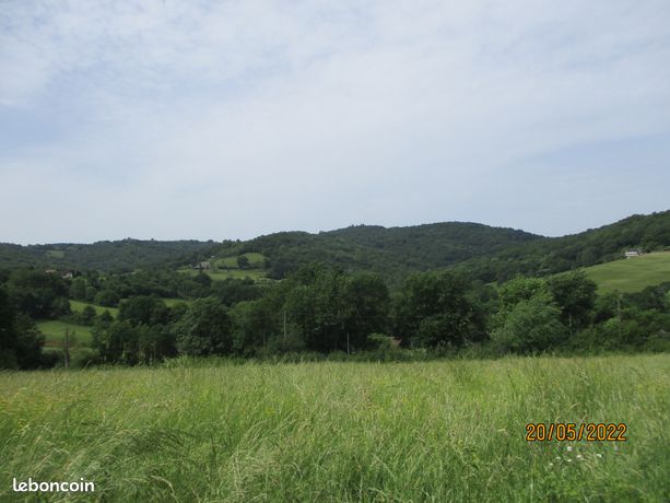 Terrain 2700 m² Lanteuil