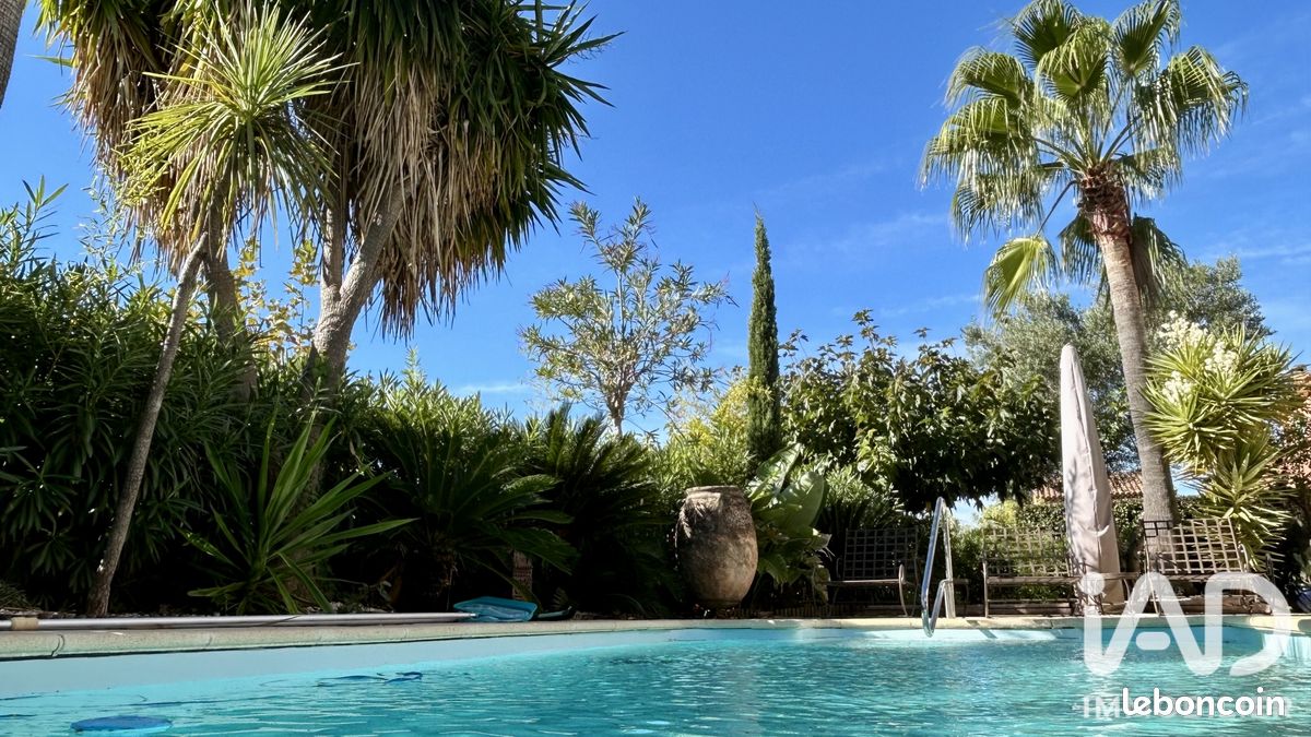 Maison 6 pièces 163 m² · à La Londe-les-Maures · 163 m² · 950 000 €