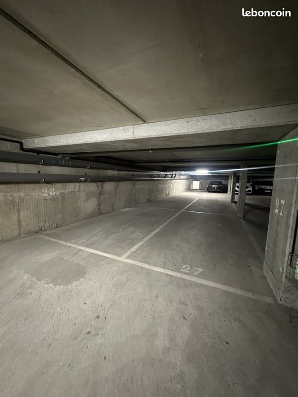 Parking 12 m² · à Villejuif · 12 m² · 70 €/mois