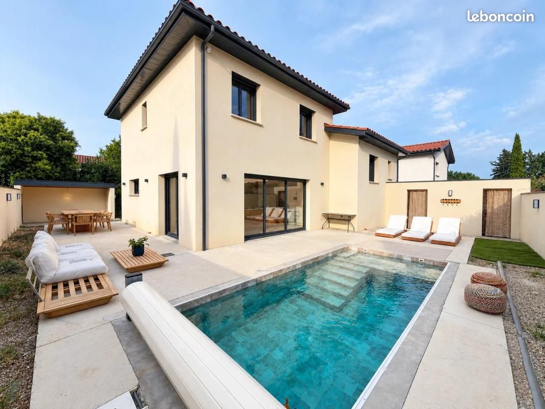 Maison 6 pièces 128 m² · à Bressolles · 128 m² · 640 000 €