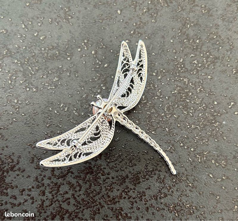 Belle Broche Ancienne Filigranée Métal Argenté Avec Perle - Bijou Vintage D'occasion