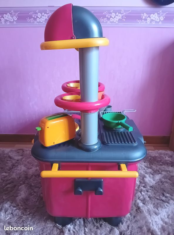 Cuisine équipée pour enfant avec accessoires (image 2)