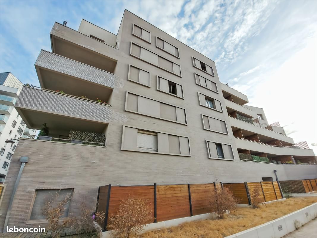 Appartement 2 pièces 47 m² · à La Courneuve · 47 m² · 160 000 €