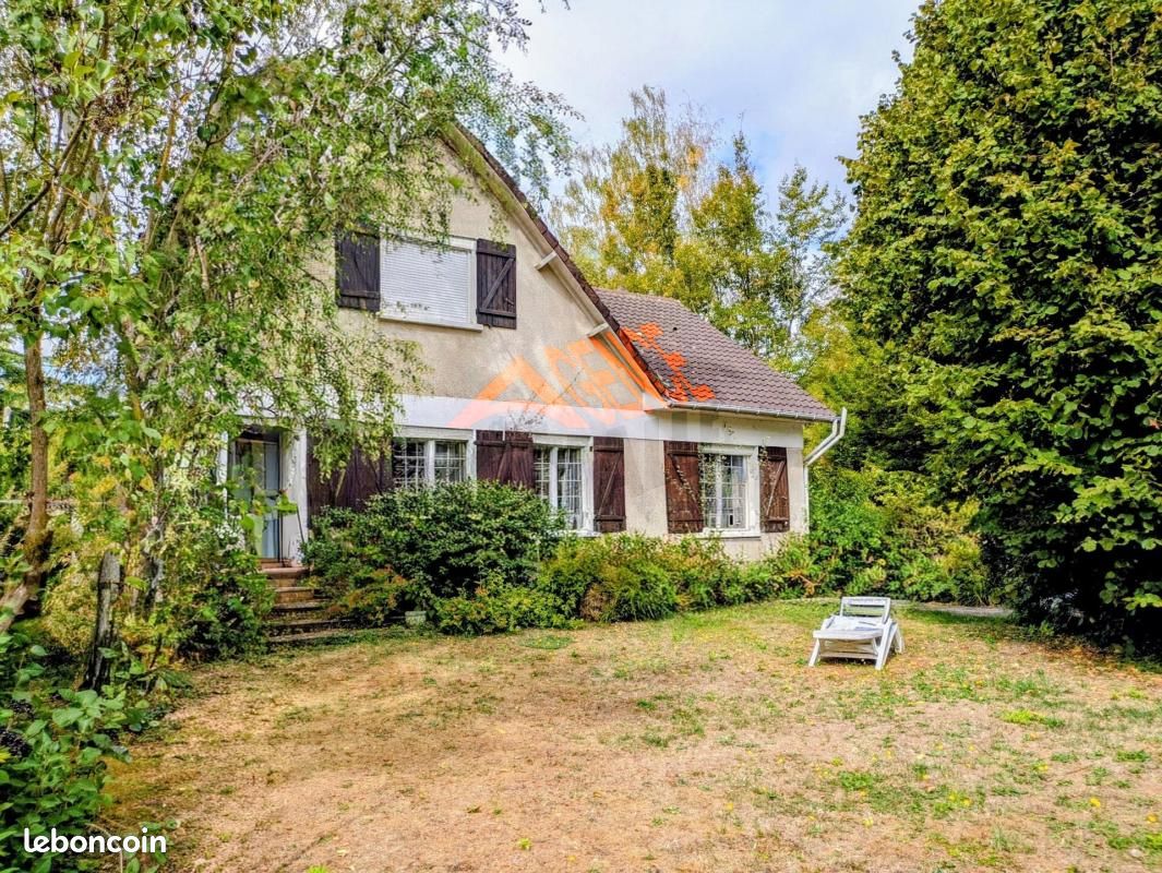 Maison 7 pièces 140 m² · à Luzarches · 140 m² · 436 000 €