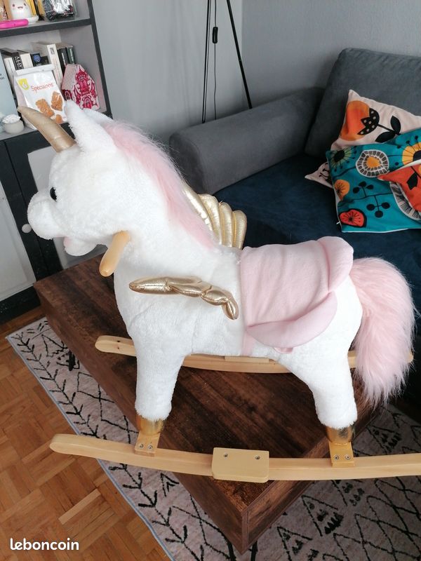 Licorne à bascule (image 1)