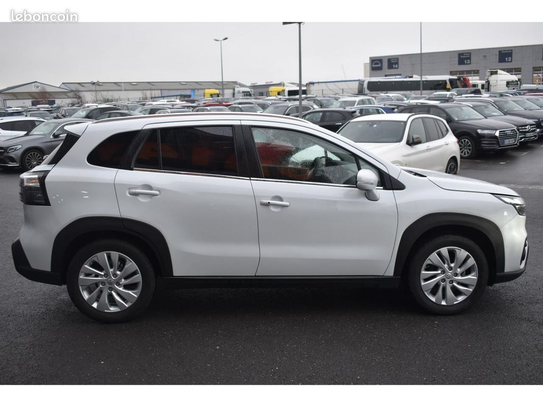 SUZUKI S CROSS 1.4 Boosterjet + Hybrid SHVS Privilège (image 4)