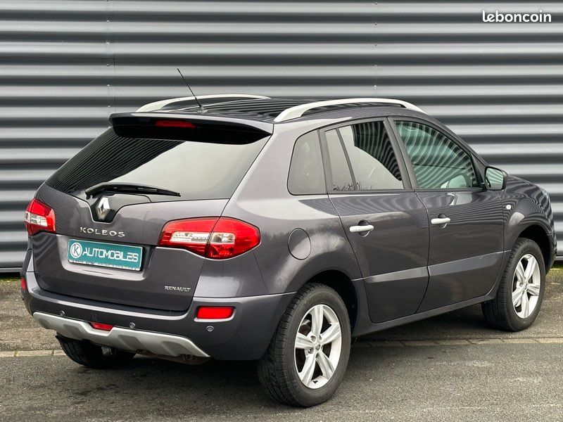 RENAULT KOLEOS 2.0 DCI 173CH / 122000Km / ÉDITION NIGHT&DAY / PACK BOSE / TOIT OUVRANT / GPS / BLUETOOTH / RÉGULATEUR DE VITESSE / RADAR DE RECUL AVANT&ARRIÈRE *GARANTIE 3 MOIS (image 3)