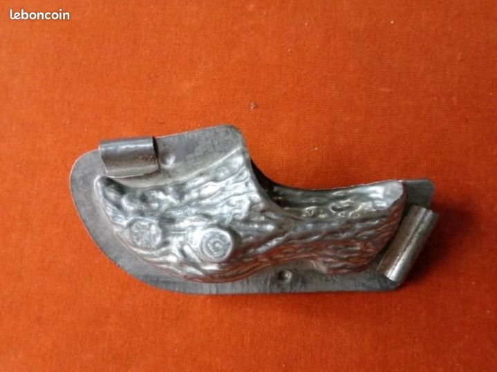Moule à chocolat métal sabot ancien (image 1)